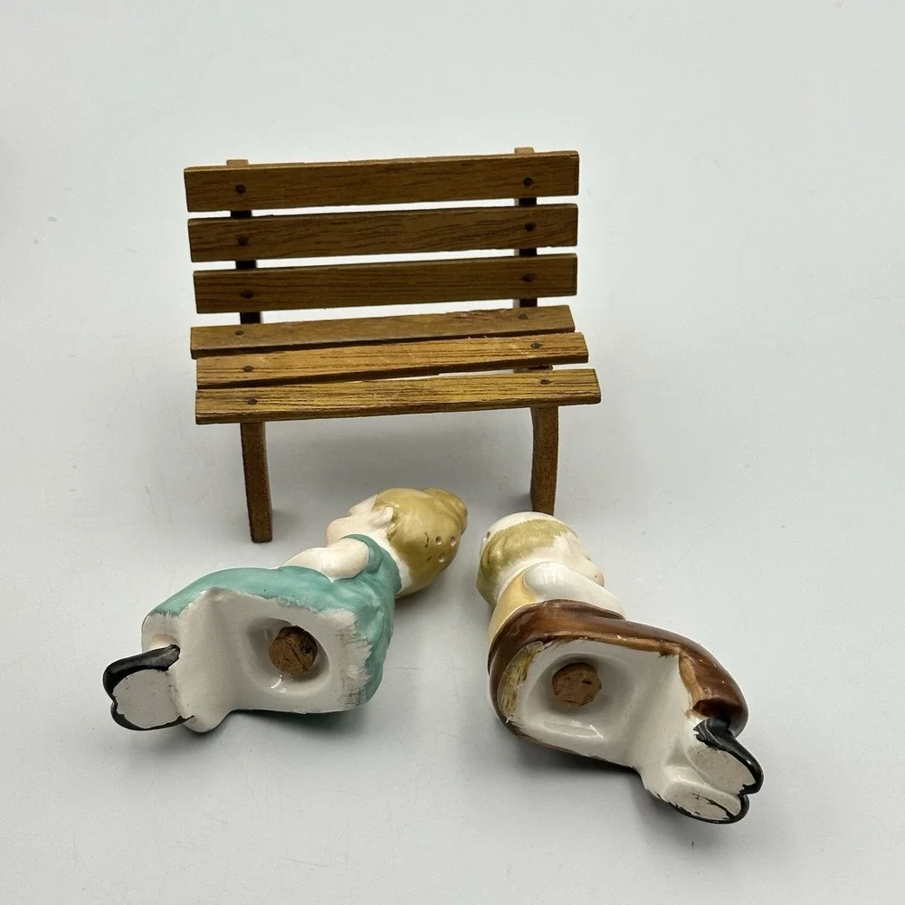 Vintage‎ Japan Couple Sitting on Bench Salt & Pepper Shakers Grandparents